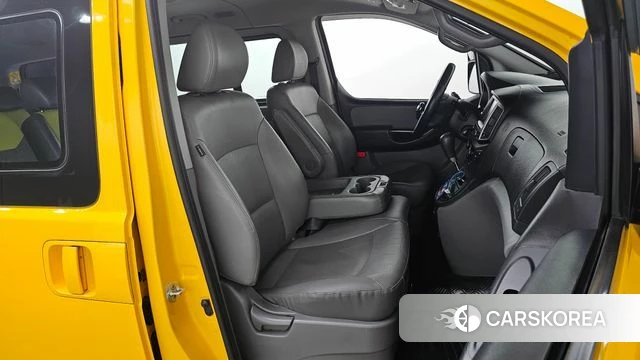 Hyundai The New Grand Starex 2019 Желтый из Кореи, фото 2