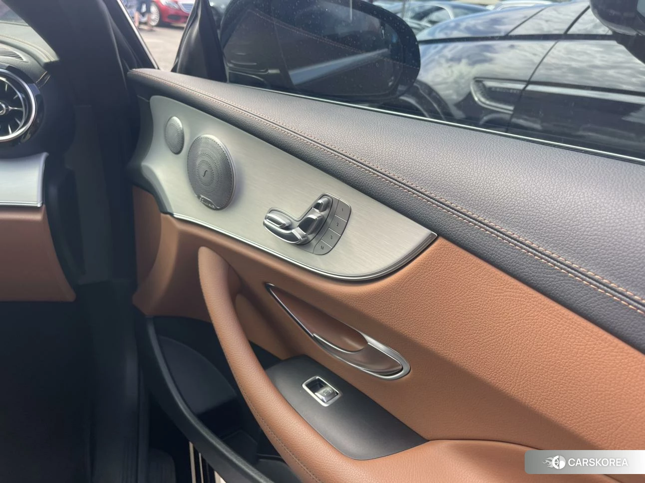 Mercedes-Benz E-class (imported) 2020 Зеленый из Китая, фото 2