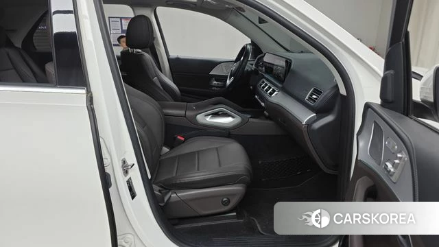 Mercedes-Benz GLE-Class W167 2021 Белый из Кореи, фото 2