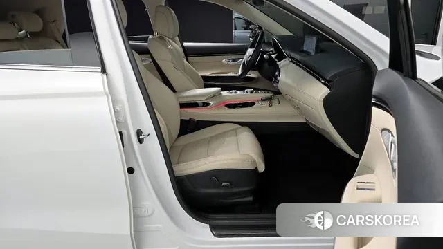 Genesis GV70 2021 Белый из Кореи, фото 2