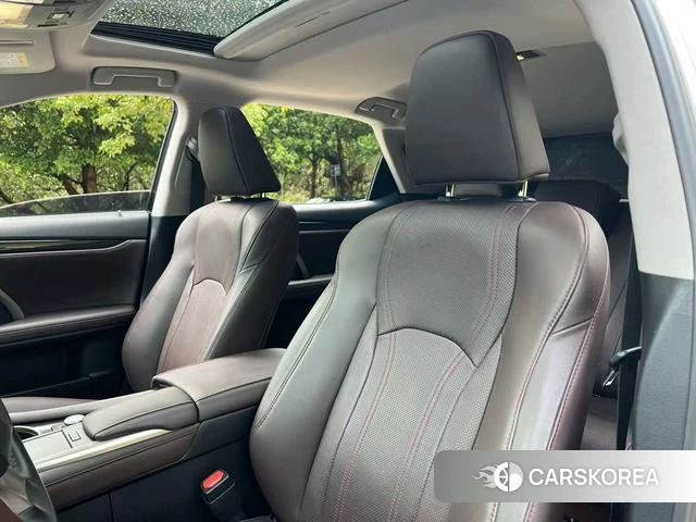 Lexus RX 2022 Серебристо-серый из Китая, фото 2