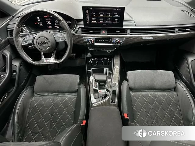 Audi A4L 2022 Серебристо-серый из Китая, фото 2
