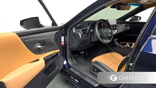 Lexus ES300h 7th generation 2023 Синий из Кореи, фото 2