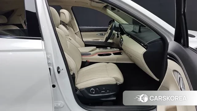 Genesis GV70 2022 Белый из Кореи, фото 2