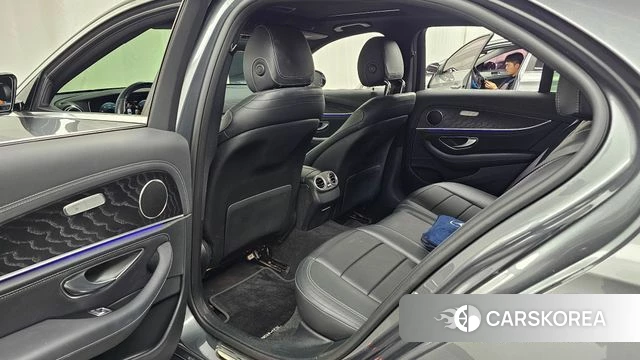 Mercedes-Benz E-Class W213 2020 Серый из Кореи, фото 2