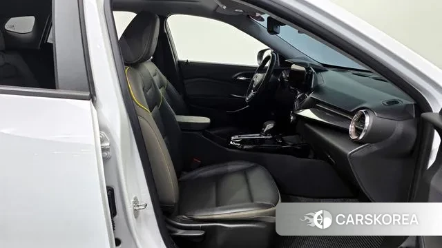 Chevrolet (GM Daewoo) Trax Crossover 2023 Белый из Кореи, фото 2