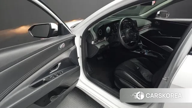 Hyundai Avante (CN7) 2022 Белый из Кореи, фото 2