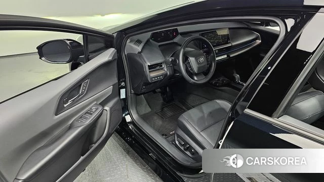 Toyota Prius 5th Generation 2025 Черный из Кореи, фото 2