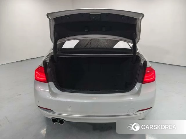BMW 3 series 2019 Белый из Китая, фото 2