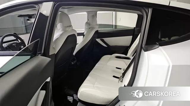 Tesla Model Y 2022 Белый из Кореи, фото 2