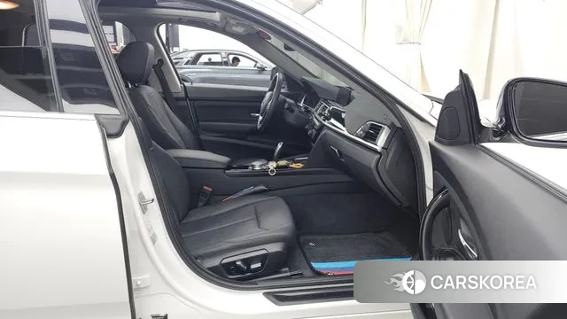 BMW 3 Series GT (F34) 2019 Белый из Кореи, фото 2