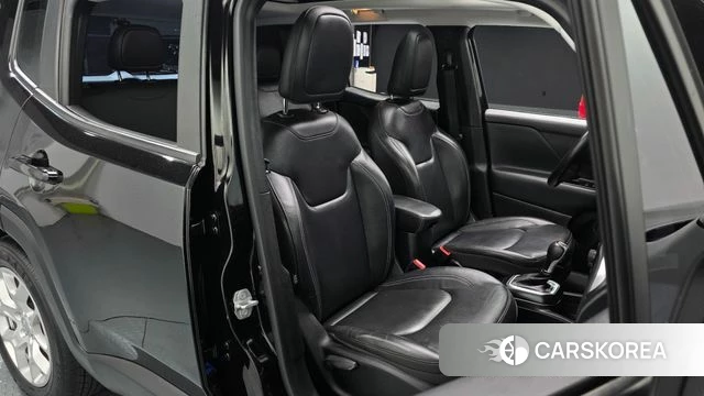Jeep Renegade 2018 Черный из Кореи, фото 2