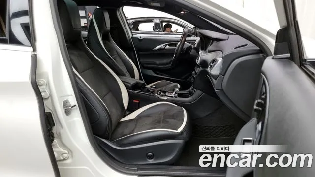 Infiniti Q30 2019 Белый из Кореи, фото 2