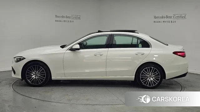 Mercedes-Benz C-Class W206 2024 Белый из Кореи, фото 2