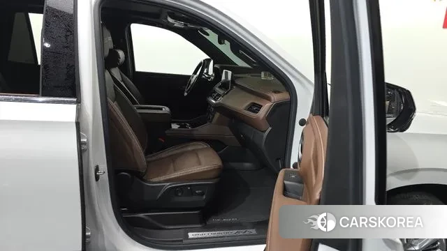 Chevrolet (GM Daewoo) Tahoe 2022 Белый из Кореи, фото 2