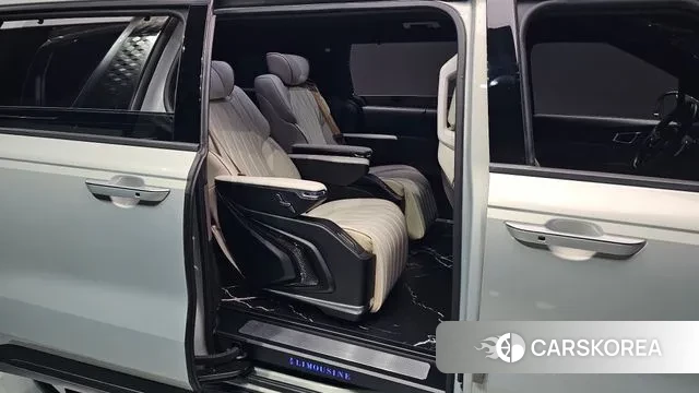 Kia The New Carnival 4th Generation 2024 Серебряный из Кореи, фото 2