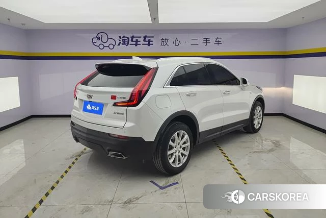 Cadillac XT4 2023 Белый из Китая, фото 2