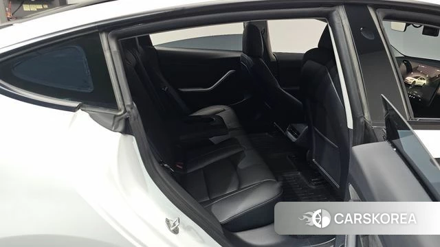 Tesla Model 3 2022 Белый из Кореи, фото 2