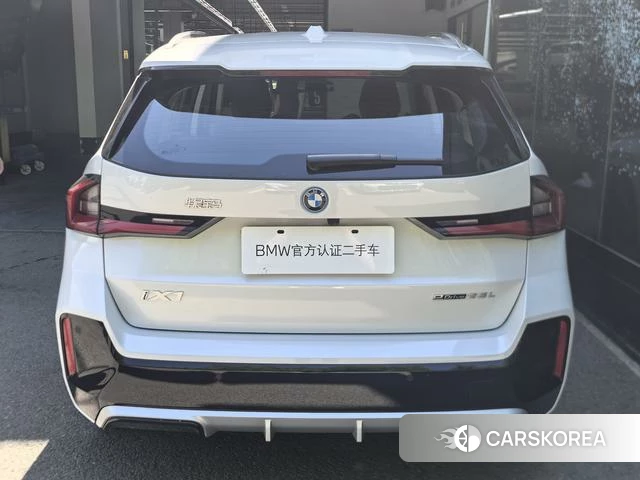 BMW iX1 2025 Белый из Китая, фото 2
