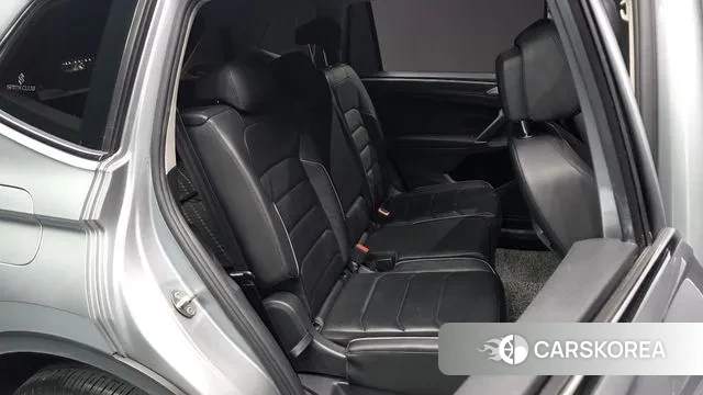 Volkswagen Tiguan Allspace 2020 Серый из Кореи, фото 2
