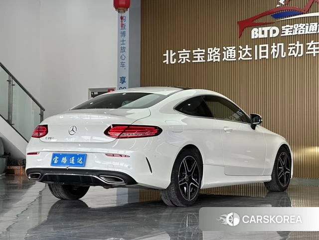 Mercedes-Benz Class C (imported) 2022 Белый из Китая, фото 2