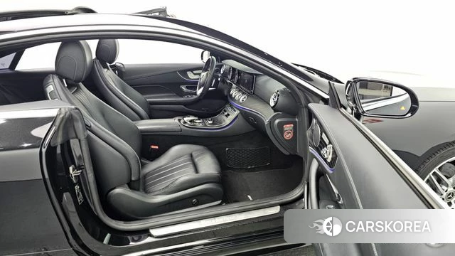 Mercedes-Benz E-Class W213 2019 Черный из Кореи, фото 2