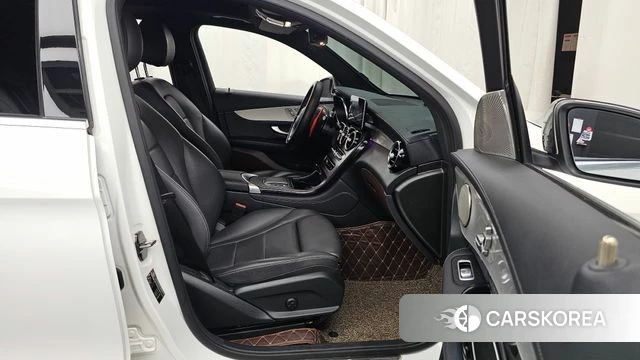 Mercedes-Benz GLC-Class X253 2020 Белый из Кореи, фото 2