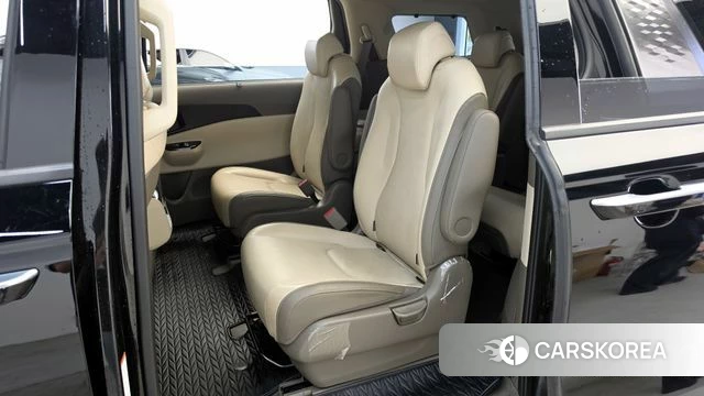 Kia Carnival 4th generation 2023 Черный из Кореи, фото 2