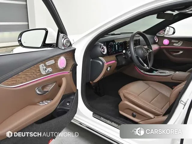 Mercedes-Benz E-Class W213 2023 Черный из Кореи, фото 2