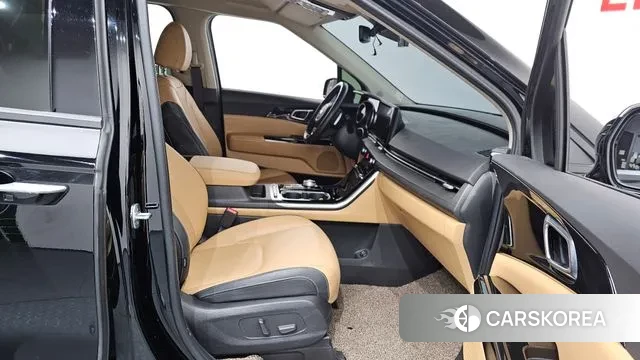 Kia Carnival 4th generation 2021 Черный из Кореи, фото 2