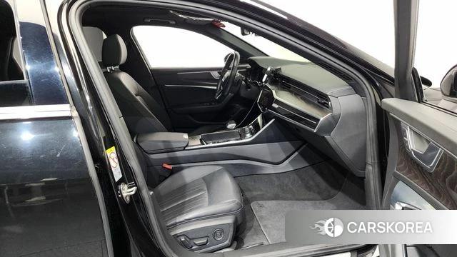 Audi A6 (C8) 2021 Черный из Кореи, фото 2