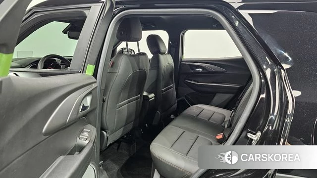 Chevrolet (GM Daewoo) Trailblazer 2023 Черный из Кореи, фото 2
