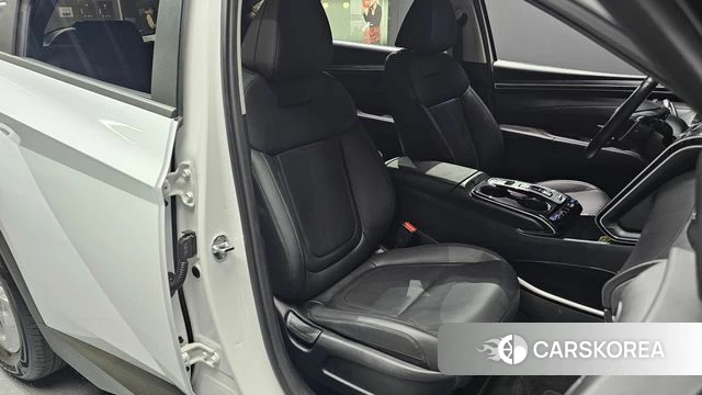 Hyundai Tucson (NX4) 2022 Белый из Кореи, фото 2