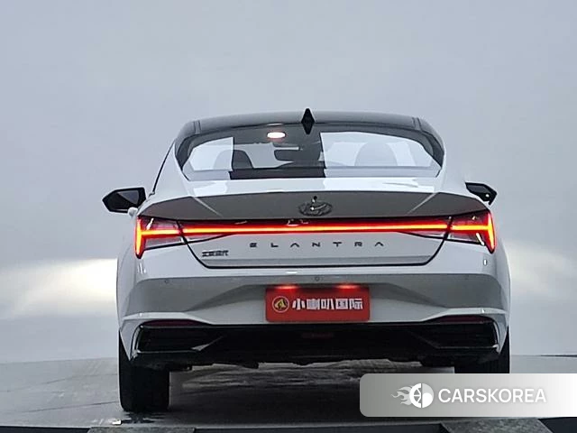 Hyundai Elantra 2021 Белый из Китая, фото 2