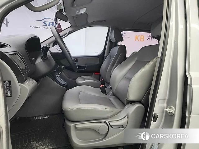 Hyundai The New Grand Starex 2018 Серебристо-серый из Кореи, фото 2