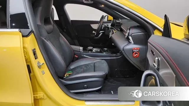 Mercedes-Benz CLA-Class C118 2020 Желтый из Кореи, фото 2