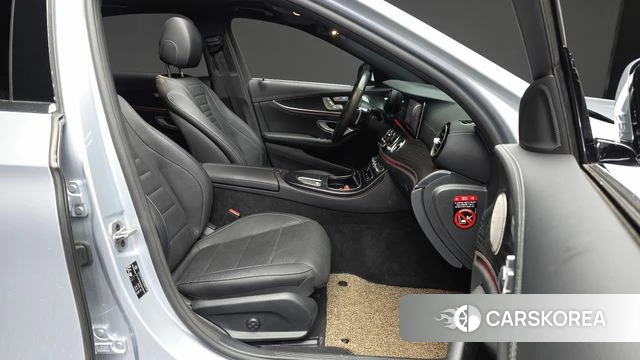 Mercedes-Benz E-Class W213 2022 Серебряный из Кореи, фото 2