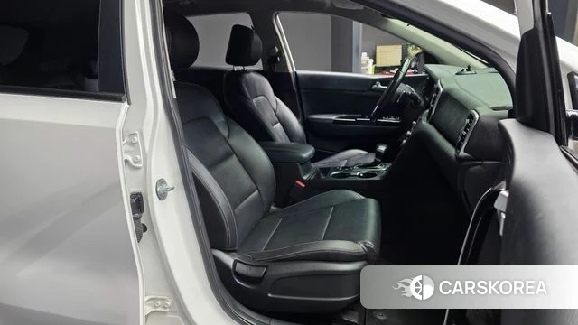 Kia Sportage 4th Generation 2018 Белый из Кореи, фото 2