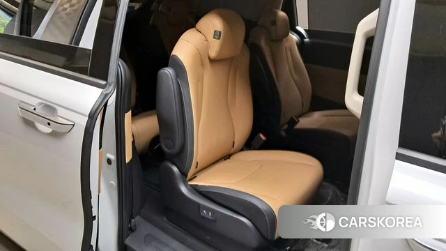Kia Carnival 4th generation 2022 Белый из Кореи, фото 2