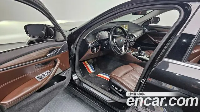 BMW 5 Series (G30) id 2298909 из Кореи 2