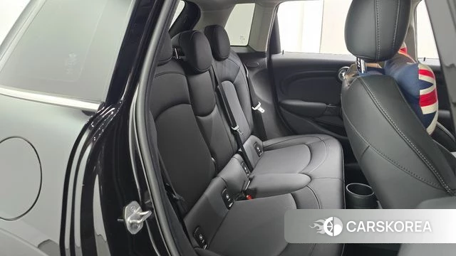 Mini Cooper 2021 Черный из Кореи, фото 2