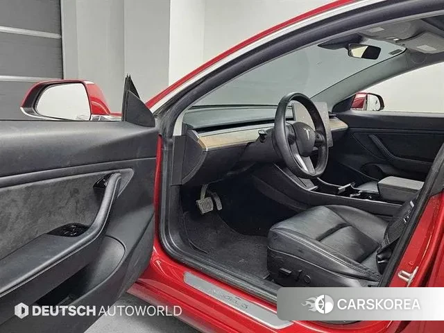 Tesla Model 3 2020 Красный из Кореи, фото 2