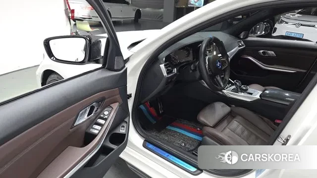 BMW 3 Series (G20) 2022 Белый из Кореи, фото 2