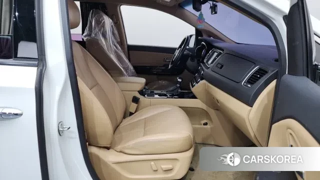 Kia The New Carnival 2019 Белый из Кореи, фото 2