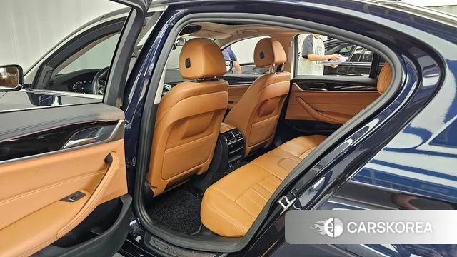BMW 5 Series (G30) 2019 Синий из Кореи, фото 2