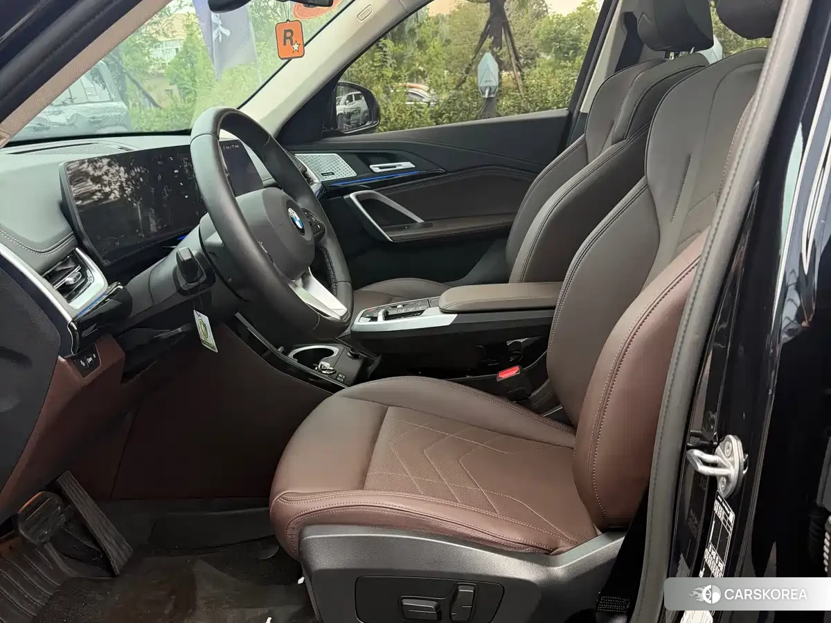 BMW X1 2024 Черный из Китая, фото 2