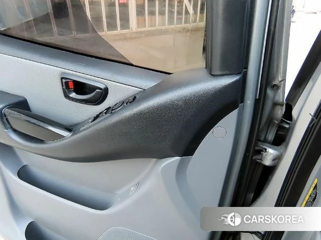 Hyundai The New Grand Starex 2019 Серебристо-серый из Кореи, фото 2