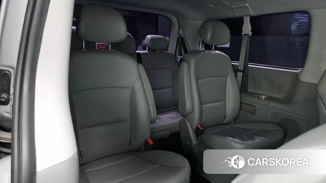 Hyundai The New Grand Starex 2018 Серебряный из Кореи, фото 2