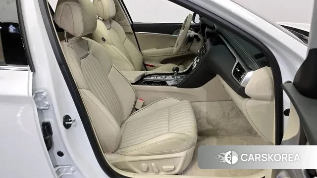 Genesis The New G70 2022 Белый из Кореи, фото 2