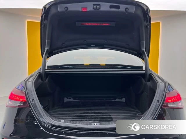 Mercedes-Benz E-class 2022 Черный из Китая, фото 2